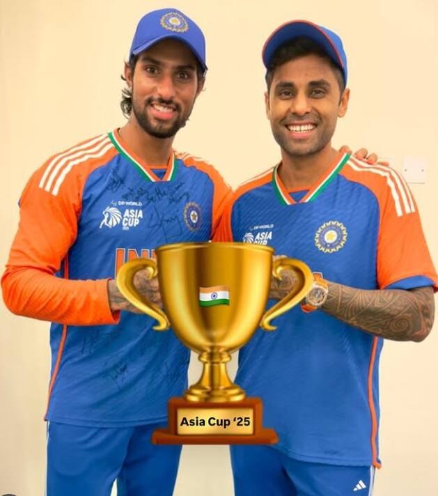 Asia Cup Final: ఆసియా కప్ ట్రోఫీతో పారిపోయిన పాకిస్థాన్ మంత్రి- వైవిధ్యంగా సంబరాలు చేసుకున్న టీమిండియా ఆటగాళ్లు