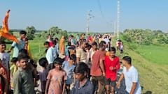 शुभारंभ से पहले बिहारशरीफ-शेखपुरा नई रेल लाइन पर ग्रामीणों का धरना, जानें हंगामे की वजह