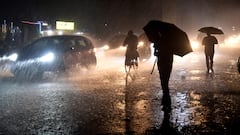 TN Rain Alert:  முடிந்தது தீபாவளி! மீண்டும் தொடங்கிய மழை... 25 மாவட்டங்களுக்கு கனமழை எச்சரிக்கை