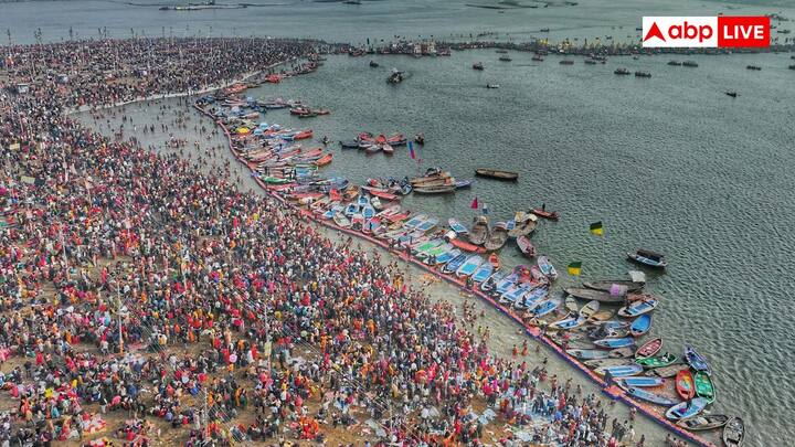 पूरी दुनिया में तीर्थ यात्रियों का सबसे बड़ा शांतिपूर्ण जमावड़ा माने जाने वाले कुंभ कोई यूनेस्को ने पवित्र कलश का त्यौहार बताया है. इसे भी लिस्ट में शामिल किया गया है.