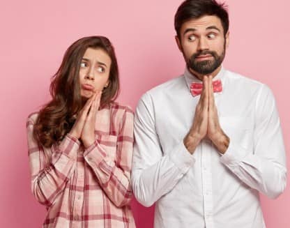 क्वालिटी टाइम बिताएं: एक साथ समय बिताना रिश्ते को नया उत्साह देता है. सिर्फ काम और जिम्मेदारियों में उलझने से रिश्ते में दूरी बढ़ती है. पार्टनर के साथ समय बिताएं, बात करें, हंसें और मज़े करें.