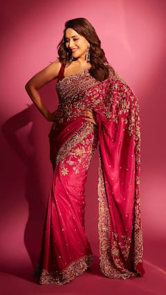 Navratri Day 8: गुलाबी रंग में करें मां महागौरी, स्टाइलिंग के लिए इन एक्ट्रेसेस से लें इंस्पिरेशन