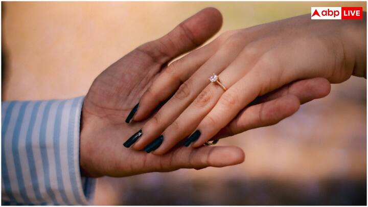 बढ़ कर किसी से हाथ मिलाने नहीं गए, तेवर वही हैं अब भी पुराने नहीं गए - चंद्रशेखर पाण्डेय शम्स