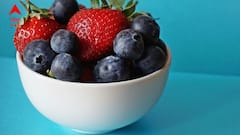 মন-মেজাজ ভাল রাখতে নজর দিন মেনুতে, এই ধরনের খাবারগুলি খাচ্ছেন তো আপনি?