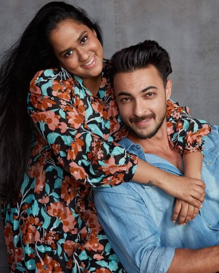 Arpita married her long time boyfriend actor Ayush on 18 November 2014.