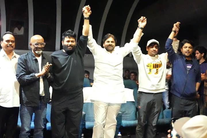 'ఓజీ' చిత్ర బృందంతో పవన్ కళ్యాణ్ (Image Courtesy: DVVMovies / x.com)