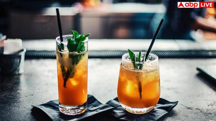 अगर आपको नशा जल्दी चढ़ता है, तो कोशिश करें कि इसको हल्का पानी के साथ मिक्स करके पीएं. इससे नशा जल्दी नहीं चढ़ता और आप इसका मजा देर तक ले सकते हैं.