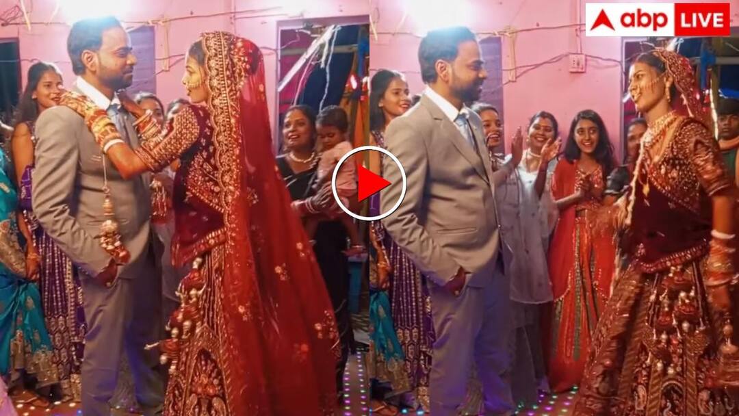 Bride Dance on Joru ka ghulam Song in front of Groom And groom Shows attitude to her video goes viral दूल्हे को जोरू का गुलाम बनाना चाह रही थी दुल्हन! दूल्हे का एटिट्यूड देख यूजर्स बोले, ये नहीं बनने वाला- वीडियो वायरल