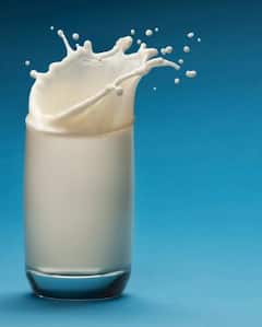 பால் குடிக்க சரியான நேரம் எது? இல்லேனா இத்தனை தீமைகளா?