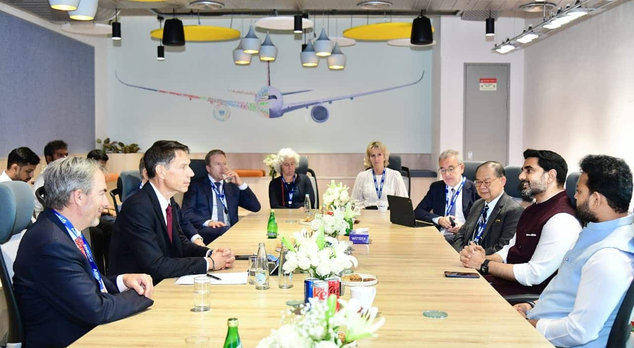 Lokesh Meet Airbus Team: ఏపీలో యూనిట్ పెడితే సంపూర్ణ సహకారం - ఎయిర్బస్ కంపెనీ బోర్డుకు లోకేష్ ప్రజెంటేషన్