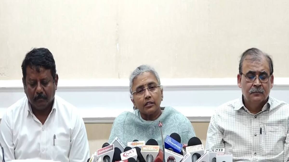 Karur Stampede: ஆம்புலன்ஸ் வந்தது ஏன்? விஜய் பரப்புரையில் நடந்தது என்ன? உண்மையை உடைத்த அமுதா ஐஏஎஸ்!