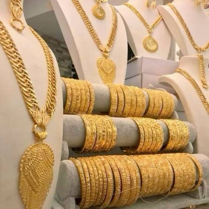 त्यामुळे गुंतवणूकदारांनी आणि खरेदीदारांनी या घडामोडींवर बारकाईने लक्ष ठेवणे गरजेचे आहे, असा सल्ला तज्ज्ञांकडून दिला जात आहे.