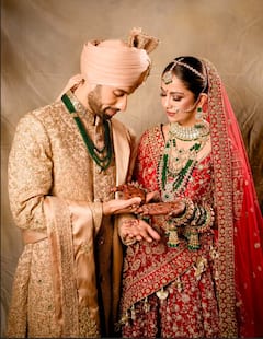 बालिका से वधू तक... मिलिंद से शादी के बाद अविका ने शेयर की पहली तस्वीर, फैंस बोले- 'नजर न लगे'