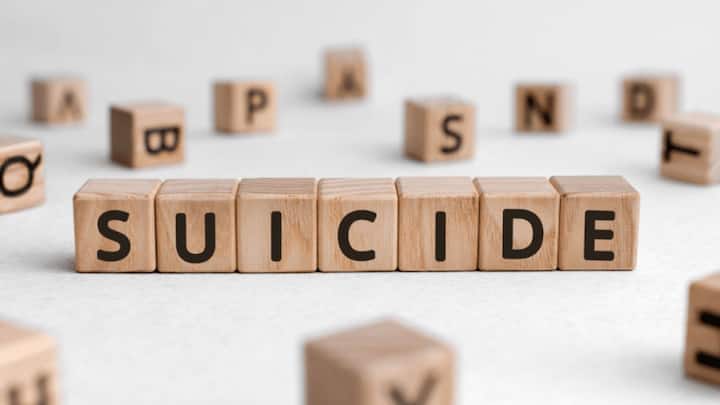 आंकड़ों के अनुसार, बीते 6 वर्षों में छात्र आत्महत्याओं के मामलों में लगातार बढ़ोतरी देखी गई है. 2019 की तुलना में 2023 में स्टूडेंट सुसाइड के मामलों में 34 प्रतिशत बढ़ोतरी दर्ज हुई है.