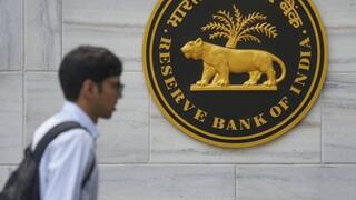 RBI repo rate October 2025: आरबीआयकडून सलग दुसऱ्यांदा रेपो दरात बदल नाहीच; कर्जे महागणार नाहीत, EMI ही वाढणार नाही