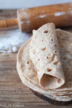 Chapati or Rice : रात्रीच्या जेवणासाठी कोणता पर्याय योग्य; चपाती की भात ?