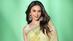 Bollywood Celebrities Birthday: अमिताभ बच्चन, रेखा से लेकर मलाइका अरोड़ा तक, जानें अक्टूबर में किन स्टार्स का है बर्थडे