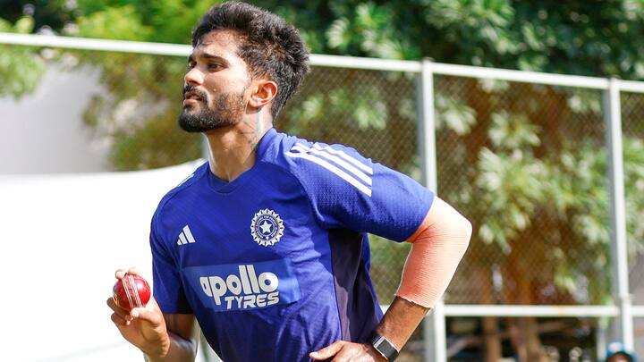 इंग्लैंड के खिलाफ भारत की अंतिम टेस्ट सीरीज में 754 रन बनाने वाले गिल कप्तान के रूप में अपनी पहली सीरीज में सबसे सफल बल्लेबाज रहे थे, लेकिन अब उनके लिए सफेद गेंद के टी20 क्रिकेट से निकलकर जल्द ही टेस्ट मैच में बल्लेबाजी करने की चुनौती होगी.