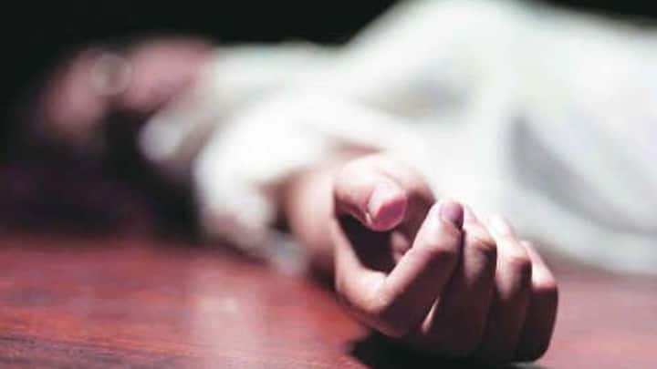 अगर पिछले एक दशक की बात करें तो यह बढ़ोतरी और भी खतरनाक है. 2013 में जहां 8423 छात्रों ने आत्महत्या की थी, वहीं 2023 में यह संख्या बढ़कर 13,892 तक पहुंच गई, यानी लगभग 65% की वृद्धि हुई है.