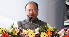सोलापूरमधील शेतकरी, पूरग्रस्तांसाठी महत्त्वाची बातमी, 10 हजार अन् धान्य कधी मिळणार? खरीपाच्या पीक पाहणीबाबत मोठी बातमी
