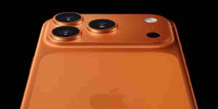 पाकिस्तान में बेस मॉडल (256 जीबी) की अनुमानित कीमत PKR 525,000 से 575,000 के बीच है. टॉप वेरिएंट (512 जीबी, 1 टीबी) के लिए कीमतें लगभग PKR 575,000 – 660,000+ हो सकती हैं. कुछ विक्रेताओं द्वारा 256 जीबी मॉडल की कीमत PKR 573,999 बताई जा रही है.