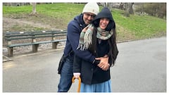 Hrithik Roshan Shares Mushy Unseen Moments With Saba Azad As They Mark 4 Years