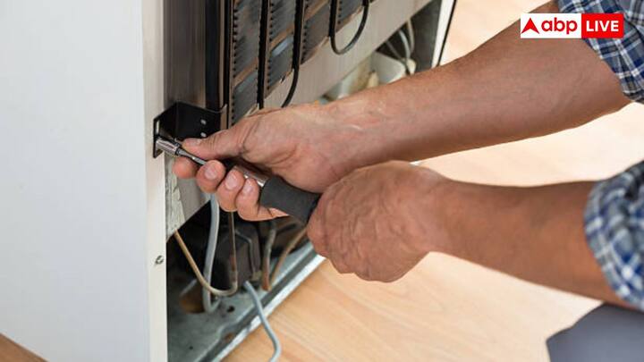 कंप्रेसर और मोटर हर फ्रिज का एक मुख्य हिस्सा होता है. वोल्टेज में उतार चढ़ाव होने की वजह से यह खराब हो सकता है जिससे फ्रिज ओवरहीट हो सकता है. स्टेबलाइजर ऐसा होने से रोकता है जिस वजह से कंप्रेसर ठीक से काम करता है.