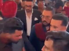 ਕ੍ਰਿਕਟਰ ਅਭਿਸ਼ੇਕ ਸ਼ਰਮਾ ਆਪਣੀ ਭੈਣ ਦੇ ਸ਼ਗਨ ਸਮਾਰੋਹ ਲਈ ਪਹੁੰਚੇ ਲੁਧਿਆਣਾ, ਕਈ ਮਸ਼ਹੂਰ ਹਸਤੀਆਂ ਨੇ ਲਾਈਆਂ ਰੌਣਕਾਂ