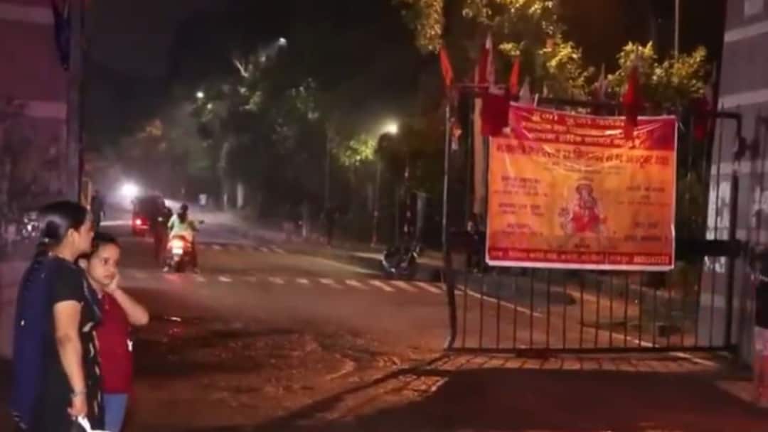 Clashes Erupt At JNU Over Durga Immersion, ABVP Accuses Left Groups Of Attack; AISA Hits Back JNU Clashes Over Durga Immersion ABVP Accuses Left Groups Of Attack AISA Hits Back Clashes Erupt At JNU Over Durga Immersion, ABVP Accuses Left Groups Of Attack; AISA Hits Back