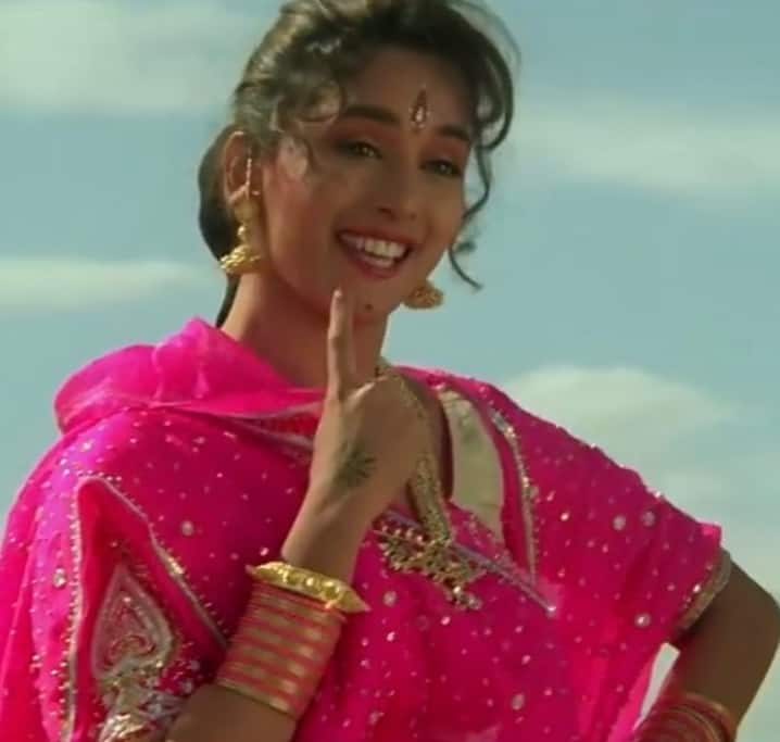 Madhuri Dixit took a break from films after marriage but then a few years ago she made a comeback in films. At present, she is seen as a judge in a dance reality show on the small screen.