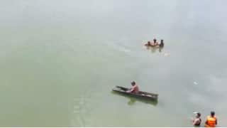 2 Dead, 4 Wounded As Tractor Overturns In Chambal River During Durga Immersion In Ujjain