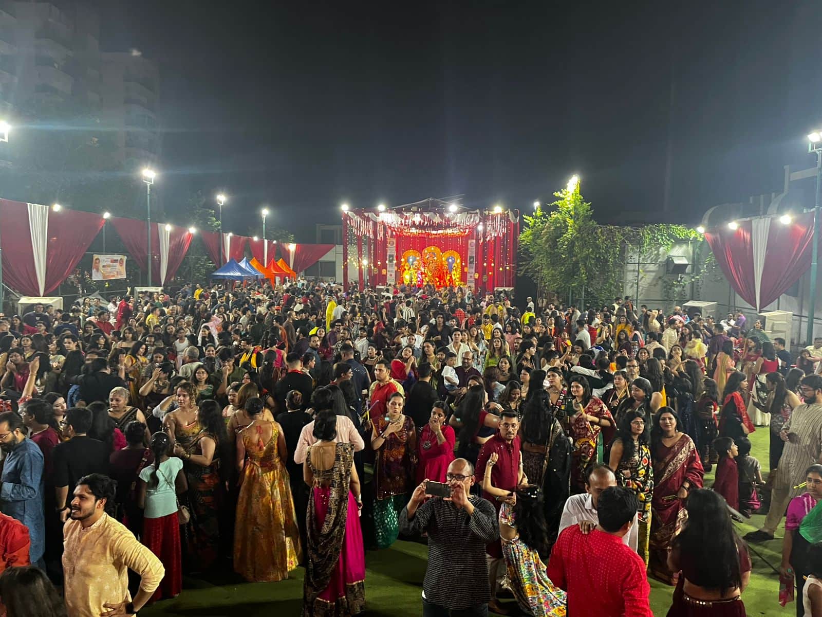 Noida’s Gulshan Ikebana Marks Joyous End To Durga Utsav 2025 With Sindoor Khela And Idol Immersion
