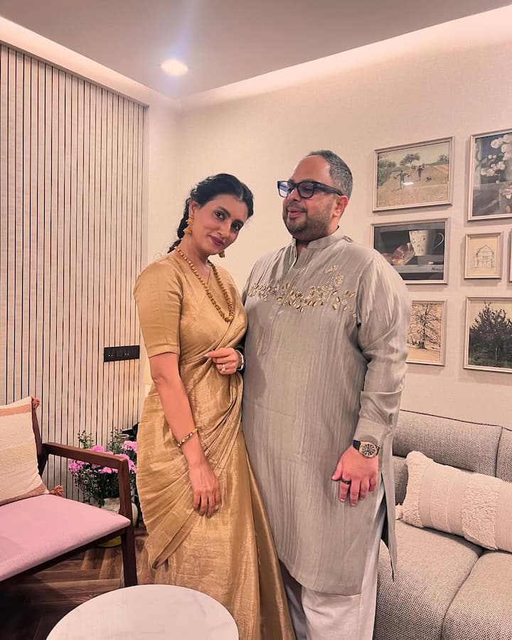 अदिति गुप्ता ने फैंस को एक खुशखबरी दी है. अदिति मां बन गई हैं. उन्होंने 12 अगस्त को जुड़वा बेटियों को जन्म दिया था.