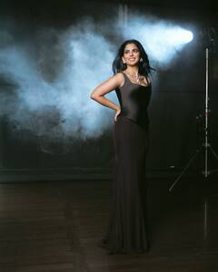 ईशा अंबानी की खूबसूरत तस्वीरें आईं सामने, मां नीता अंबानी और प्रियंका चोपड़ा ने भी बढ़ाया चार्म