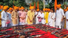 विजयादशमी पर राजा भैया ने किया शस्त्र पूजन, पत्नी भानवी सिंह के आरोपों के बीच ये तस्वीरें वायरल