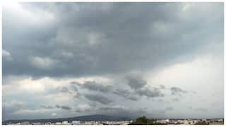 Andhra Pradesh Weather: ఉత్తారంధ్ర అతలాకుతలం: తీరం వెంబడి కొనసాగుతున్న తీవ్ర వాయుగుండం ; జోరువానలు, ఈదురుగాలుల బీభత్సం