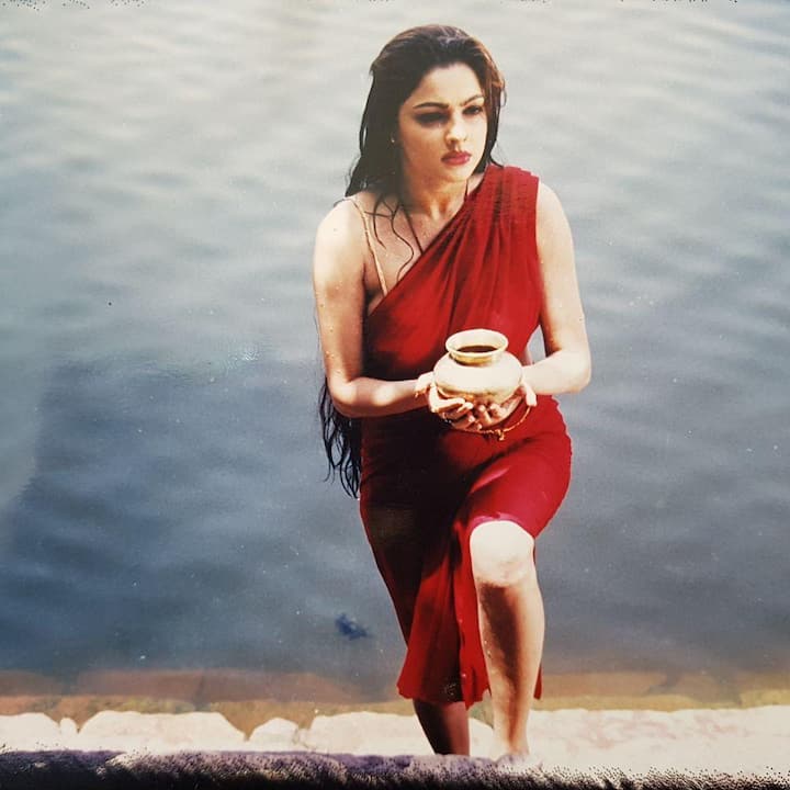 However, Mamta, who is 53 years old, does not look as before. It was a period when she came into the discussion overnight due to her photoshoots.