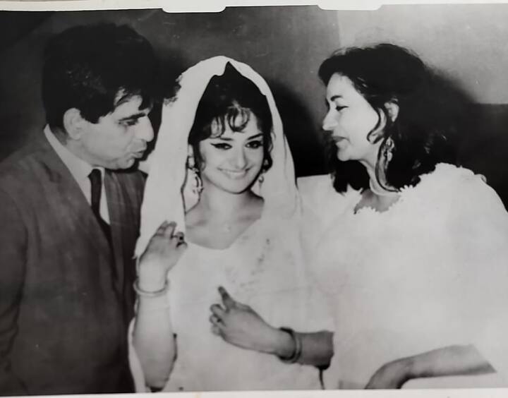 She quoted Dilip Kumar: “Pyaar mein mohabbat hai, mohabbat mein junoon hai, aur junoon mein zindagi,” emphasizing that true love is about surrender and devotion, not conditions.