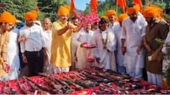विजयादशमी पर राजा भैया ने किया शस्त्र पूजन, पत्नी भानवी सिंह के आरोपों के बीच ये तस्वीरें वायरल