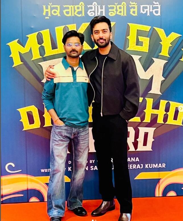 ਜਾਣੋ ਕਿਵੇਂ ਹੋਈ ਮੌਤ? ਅਦਾਕਾਰ ਧੀਰਜ ਕੁਮਾਰ ਨੇ ਅੱਗੇ ਲਿਖਦੇ ਹੋਏ ਕਿਹਾ ਕਿ, ਸੋਨੂੰ ਦੀ ਛੋਟੀ ਉਮਰ ਵਿੱਚ ਹੀ ਬਾਈਪਾਸ ਸਰਜਰੀ ਹੋਈ ਸੀ, ਉਹ ਲਗਾਤਾਰ ਦਵਾਈ ਖਾ ਰਿਹਾ ਸੀ , ਇਹ ਸਾਲ ਦੇ ਜਨਵਰੀ ਵਿੱਚ ਵੀ ਪਹਿਲਾ ਕਾਫੀ ਬਿਮਾਰ ਹੋਇਆ ਸੀ ਪਰ ਅਕਾਲ ਪੁਰਖ ਦੀ ਕਿਰਪਾ ਸਕਦਾ ਠੀਕ ਹੋ ਗਿਆ ਸੀ , ਪਰ ਇਸ ਵਾਰ ਅਚਾਨਕ ਉਸ ਨੂੰ ਫਿਰ ਪਰੇਸ਼ਾਨੀ ਆਈ ਤੇ ਉਹ ਸਾਨੁੰ ਸਭ ਨੂੰ ਅਲਵਿਦਾ ਕਹਿ ਗਿਆ , ਸੋਨੂੰ ਦੇ ਪਰਿਵਾਰ ਨੇ ਹਮੇਸ਼ਾ ਹੀ ਉਹਦੀ ਹਰ ਖੁਸ਼ੀ ਦਾ ਉਹਦੀ ਦਵਾਈ ਦਾ ਉਹਦੇ ਖਾਣ ਪੀਣ ਦਾ ਬਹੁਤ ਖਿਆਲ ਰੱਖਿਆ , ਵਾਹਿਗੁਰੂ ਉਹਨੂੰ ਆਪਣੇ ਚਰਨਾਂ ਵਿੱਚ ਨਿਵਾਸ ਬਕਸ਼ੇ ਤੇ ਪਰਿਵਾਰ ਨੂੰ ਭਾਣਾ ਮੰਨਣ ਦਾ ਬਲ ਬਕਸ਼ੇ 🙏🏻...