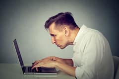 Neck Stress From Phone :तासंतास फोन वापरल्याने मानेवर कसा पडतो अनपेक्षित ताण? जाणून घ्या!