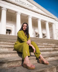 'बालिका वधू' की 'बड़ी आनंदी' की 10 तस्वीरें, 37 साल की उम्र में अपने ग्लैमर से बरपाती हैं कहर