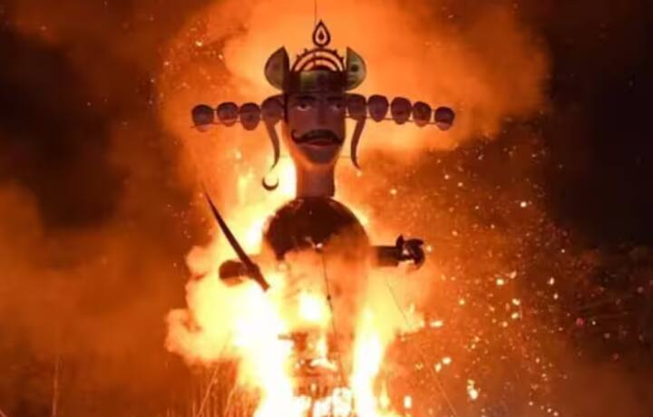 ਦਰਅਸਲ, ਰਾਵਣ ਨੂੰ ਸਾੜਨਾ ਬੁਰਾਈ ਦੇ ਸੰਪੂਰਨ ਅੰਤ ਦਾ ਪ੍ਰਤੀਕ ਵੀ ਮੰਨਿਆ ਜਾਂਦਾ ਹੈ। ਇਸੇ ਲਈ ਇਸਨੂੰ ਦਹਨ ਕਿਹਾ ਜਾਂਦਾ ਹੈ, ਕਿਉਂਕਿ ਸਾੜਨ ਦਾ ਅਰਥ ਹੈ ਅੱਗ ਦੀ ਪਵਿੱਤਰ ਸ਼ਕਤੀ ਦੁਆਰਾ ਇੱਕ ਨਕਾਰਾਤਮਕ ਤੱਤ ਨੂੰ ਖਤਮ ਕਰਨਾ।