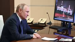 Putin Slams France Over Tanker Seizure, Calls It 'Piracy' Warns Of Retaliation