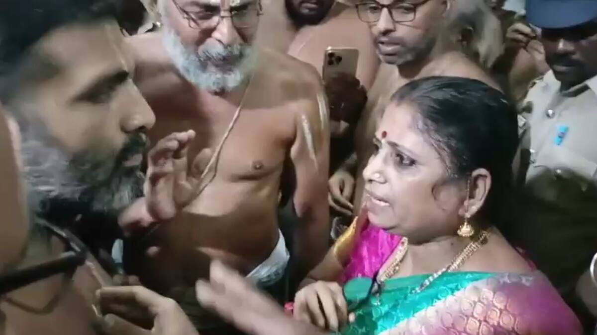 காஞ்சிபுரம் வரதராஜ பெருமாள் கோயில்: வடகலை-தென்கலை மோதல் மீண்டும்! ஸ்தோத்திரப் பாடல் சர்ச்சையில் பரபரப்பு!