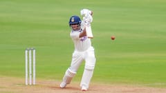 IND vs WI: 300 ரன்களை கடந்த இந்தியா.. சதத்தை நோக்கி துருவ் ஜுரல்! மேஜிக் செய்யுமா வெ. இண்டீஸ்?