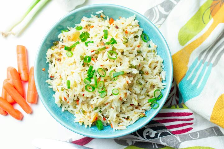 यामुळे हळूहळू पोटावर चरबी साठणे, वजन वाढणे, तसेच रक्तातील साखर वाढण्यासारख्या समस्या उद्भवू शकतात.