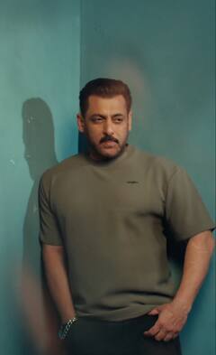 सलमान खान की 10 लेटेस्ट तस्वीरें, 59 की उम्र में भी हैंडसम हंक लगते हैं दंबग खान