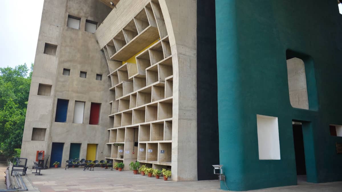 (Image Source: Twitter/@WalterJLindner)