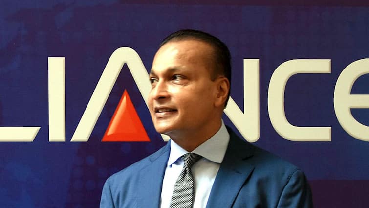 <div>HC Dismisses Anil Ambani's Plea Against SBI Classification Of His Account As Fraud</div>